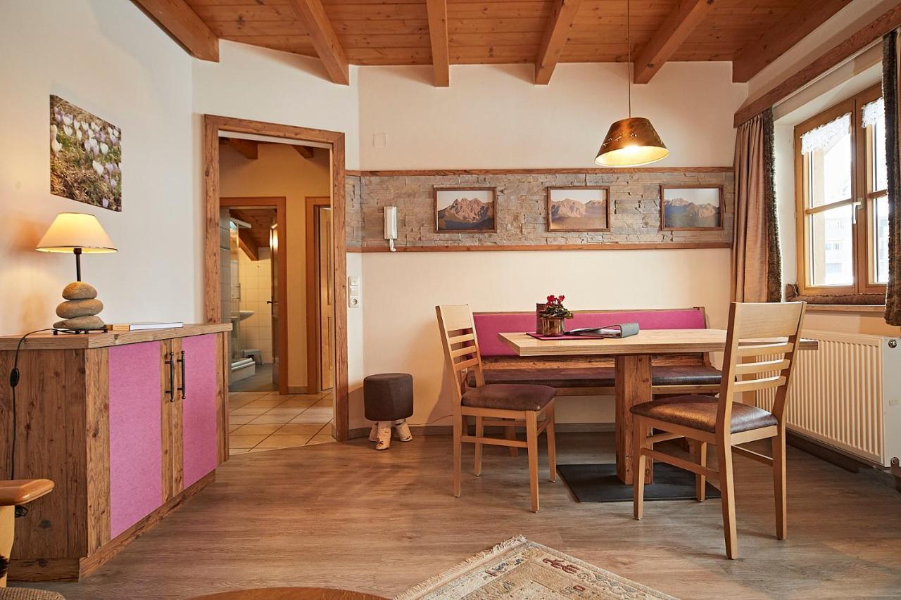 Siplinger Suites - Ferienwohnungen - Sauna Und Fitness بالديرشفانغ المظهر الخارجي الصورة
