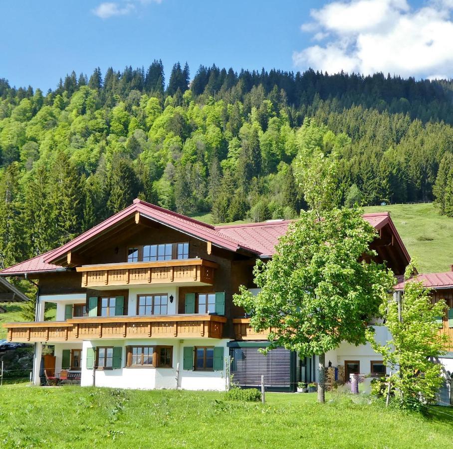 Siplinger Suites - Ferienwohnungen - Sauna Und Fitness بالديرشفانغ المظهر الخارجي الصورة