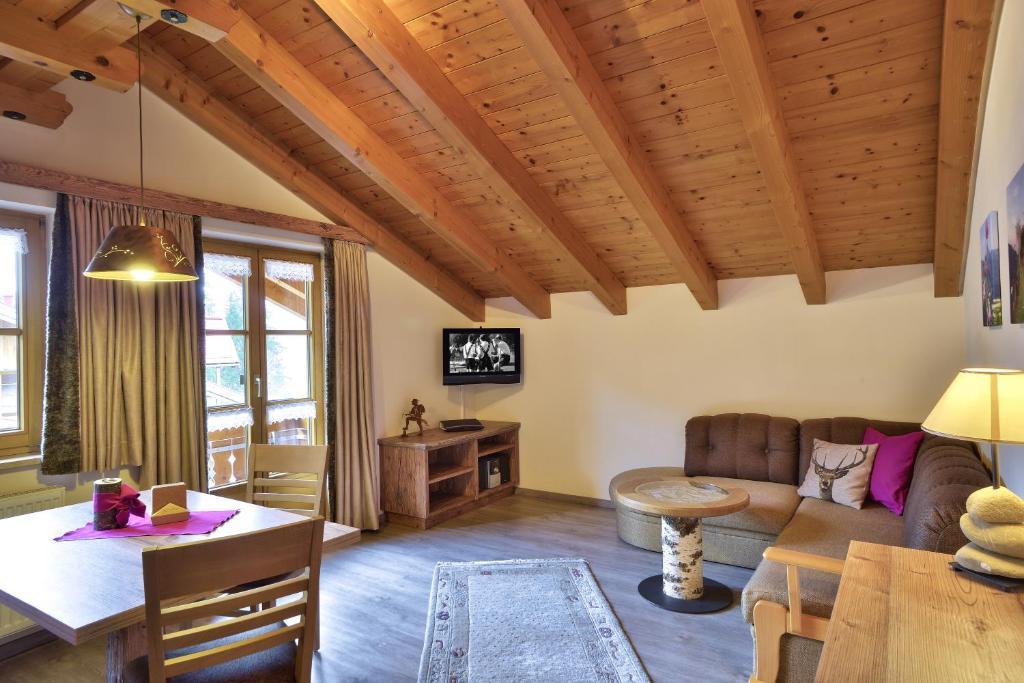 Siplinger Suites - Ferienwohnungen - Sauna Und Fitness بالديرشفانغ الغرفة الصورة